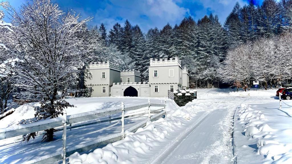 Bed and Breakfast Basztogrod Санок Екстер'єр фото